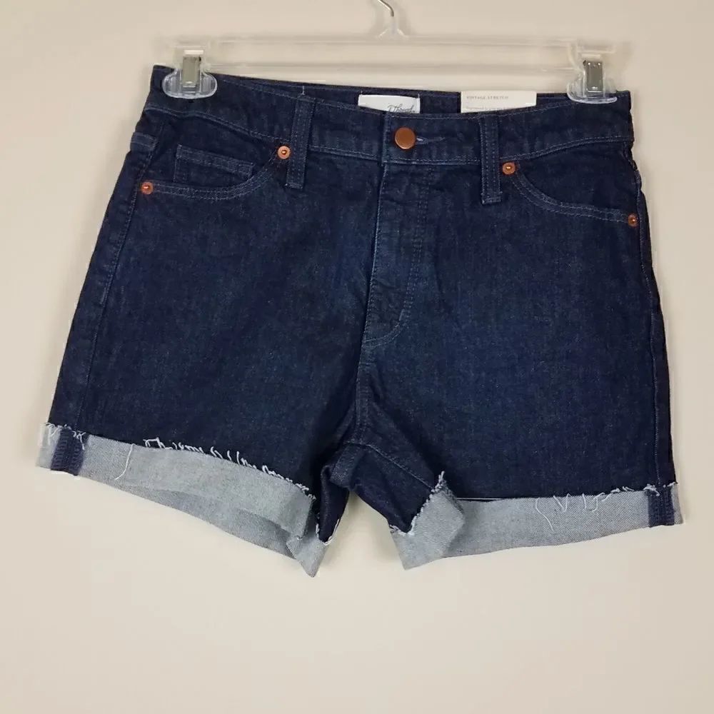 Universal Thread Dark Blue Vintage Midi Jean Shorts